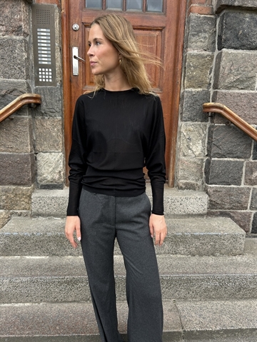 Soeur Lina Noir